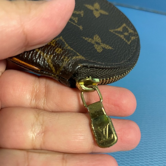 Louis Vuitton monogram small coin purse - Picture 3 of 10